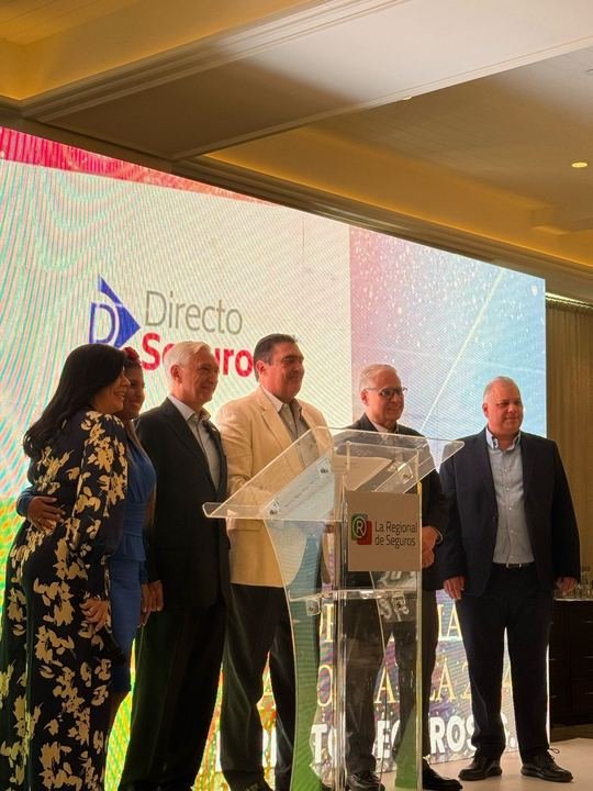 Directo Seguros en evento con aseguradoras