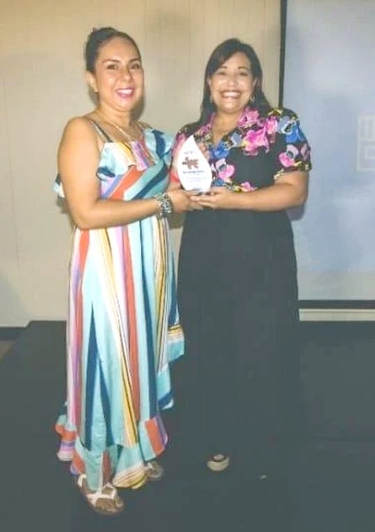 Entrega de reconocimiento a Directo Seguros